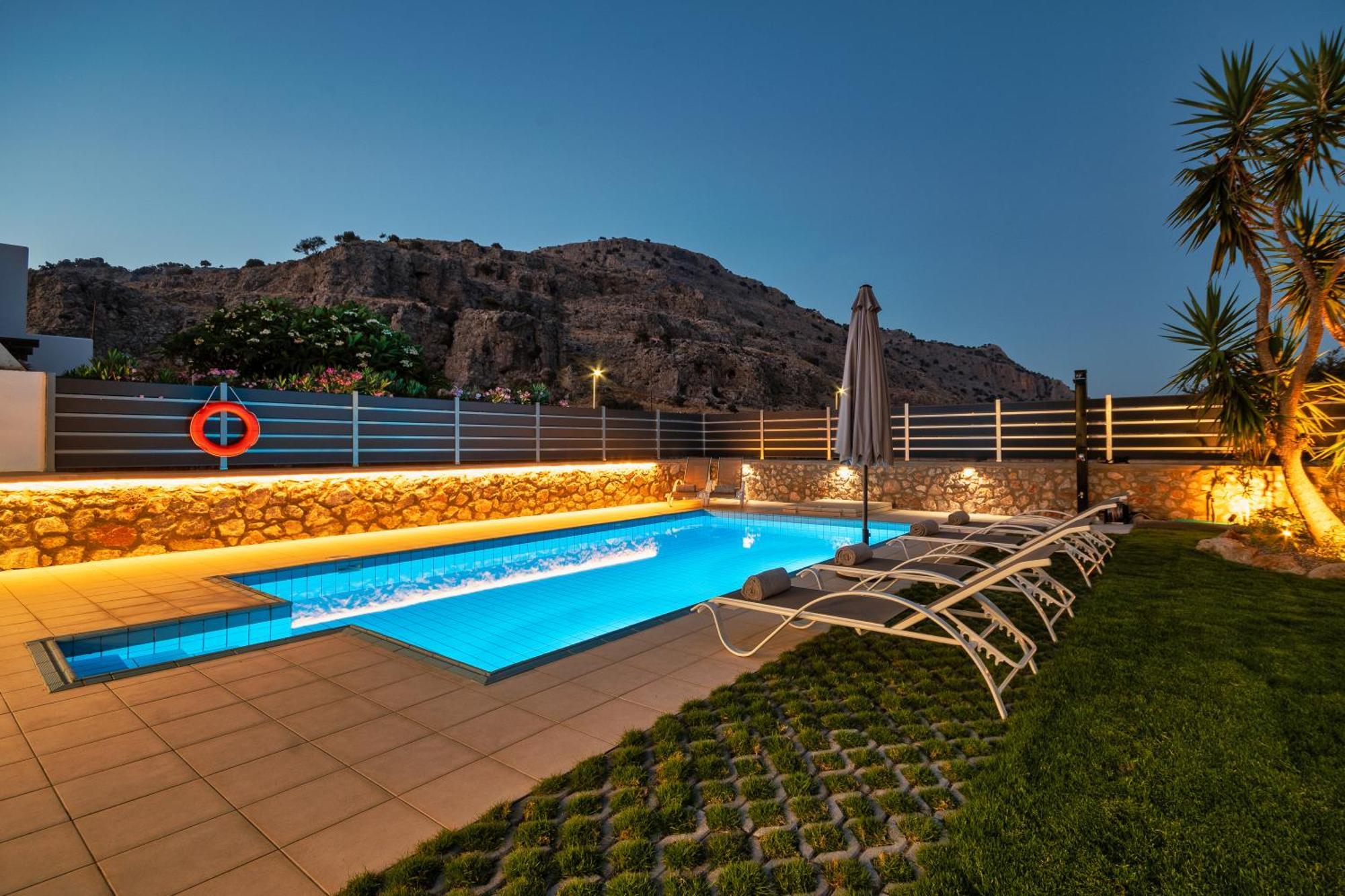 Villa Mariani II - In Lothiarika, Newly Renovated June 2024, Private Pool, Lindos 10 Min, Beach 120M Lárdosz Kültér fotó