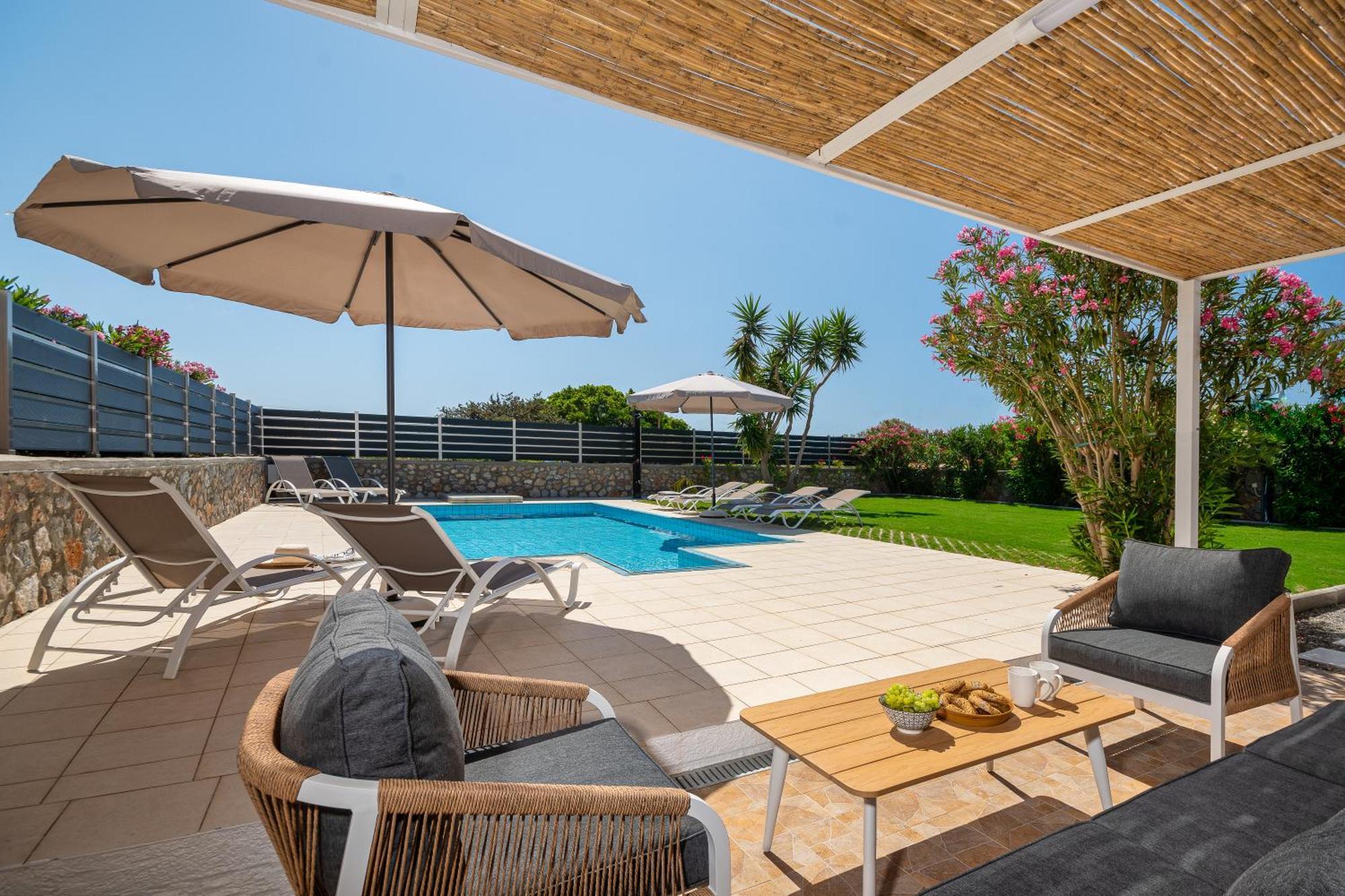 Villa Mariani II - In Lothiarika, Newly Renovated June 2024, Private Pool, Lindos 10 Min, Beach 120M Lárdosz Kültér fotó