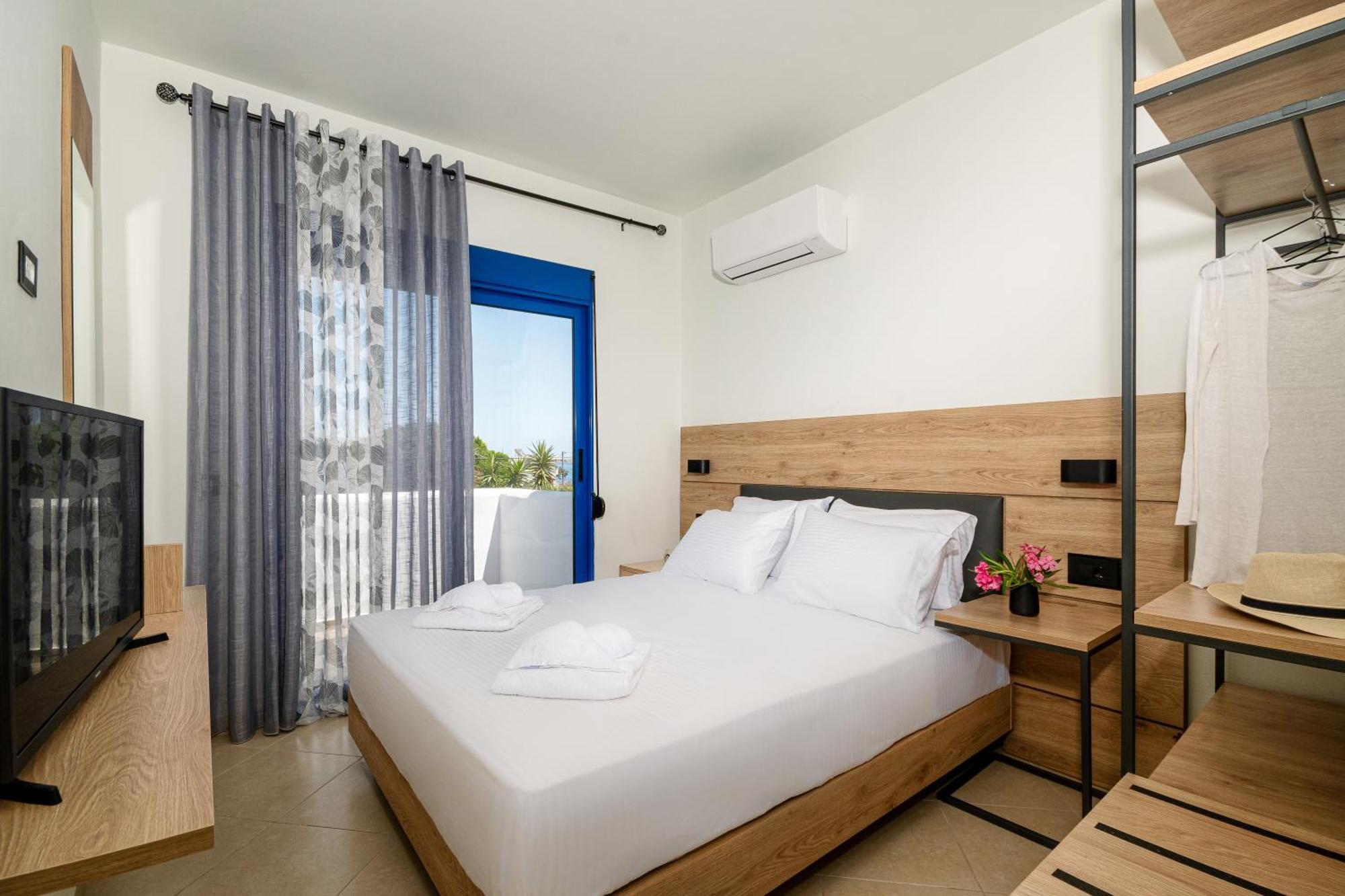 Villa Mariani II - In Lothiarika, Newly Renovated June 2024, Private Pool, Lindos 10 Min, Beach 120M Lárdosz Kültér fotó