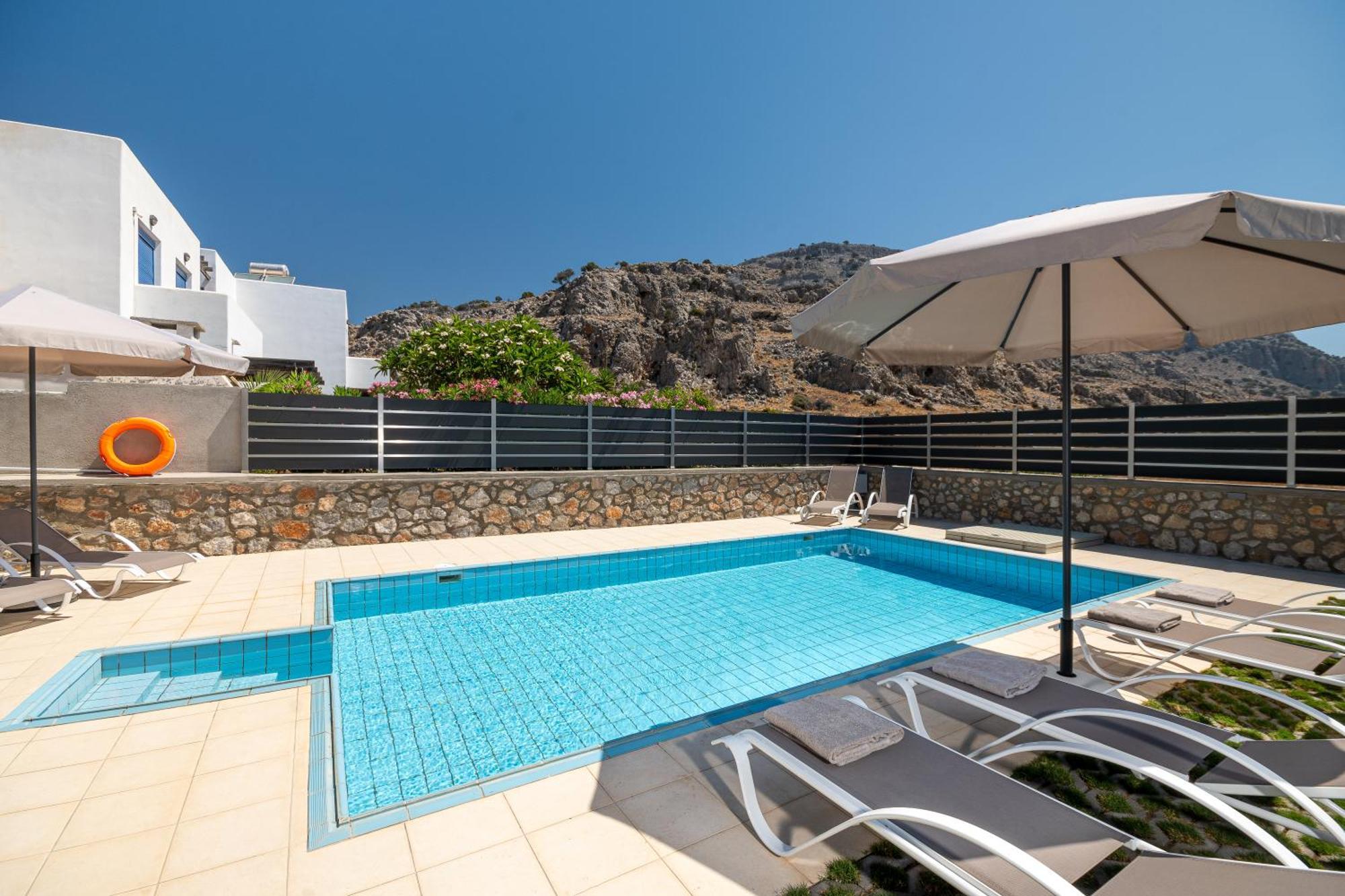 Villa Mariani II - In Lothiarika, Newly Renovated June 2024, Private Pool, Lindos 10 Min, Beach 120M Lárdosz Kültér fotó
